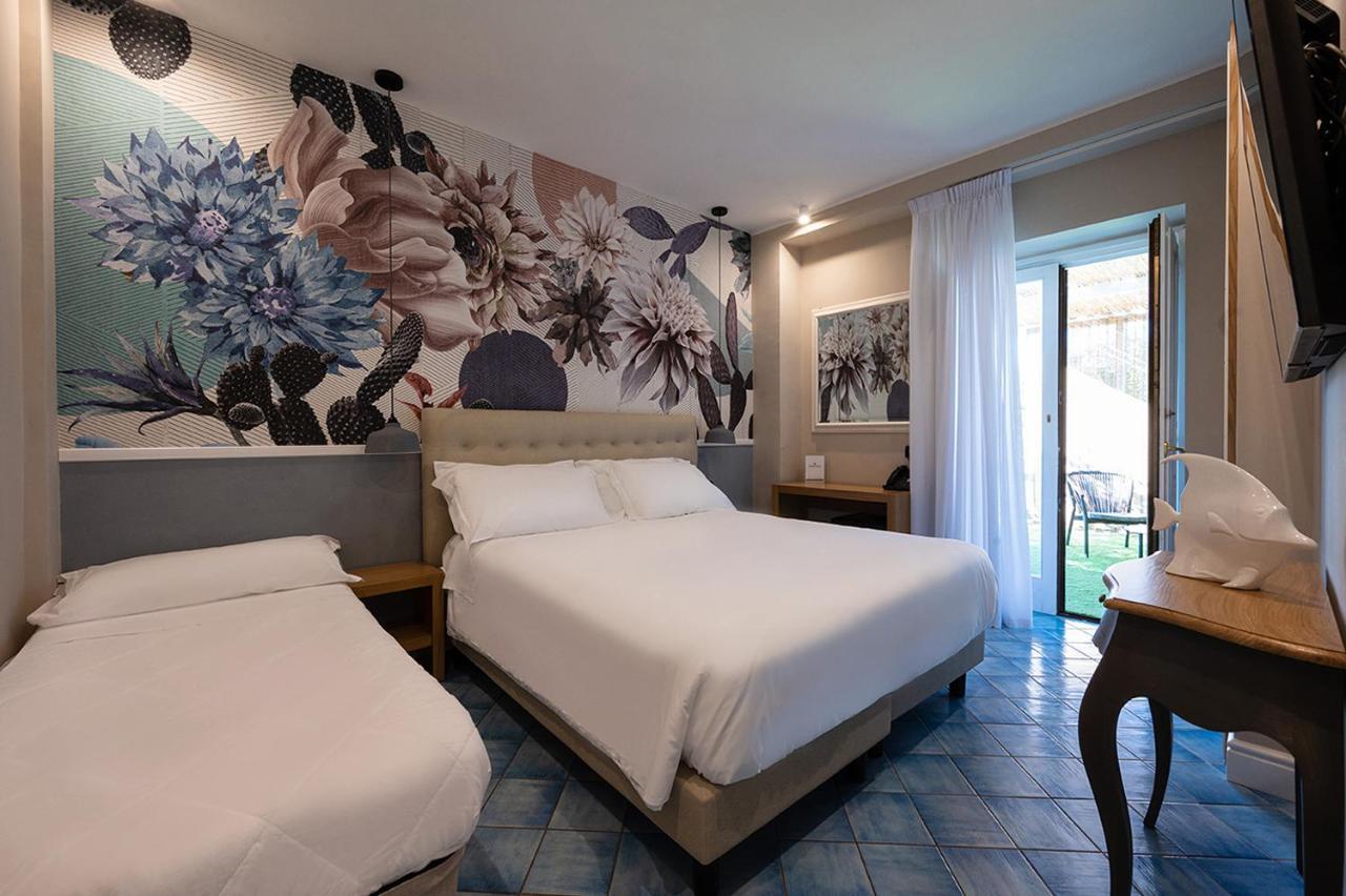 Hotel Sogaris Paestum Exterior photo